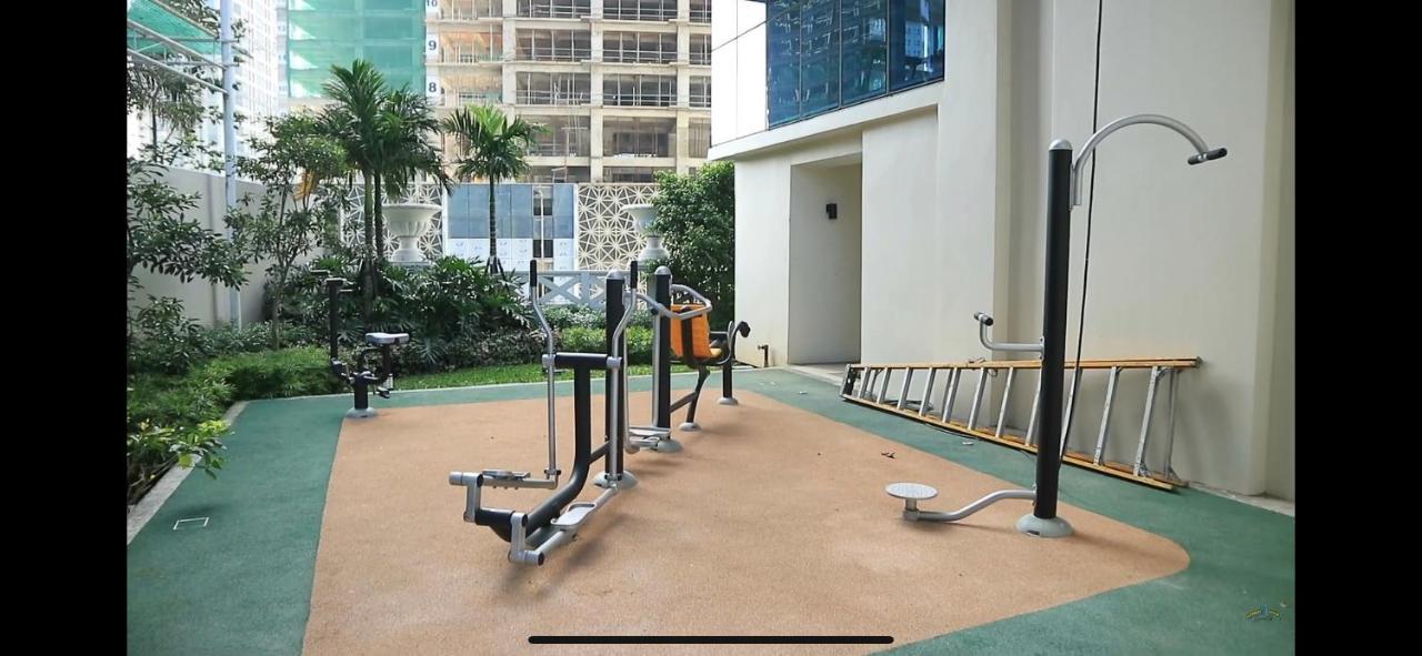1 Bedroom Condo Uptown Parksuites Bgc, High Floor, Morning Sun Manila Esterno foto