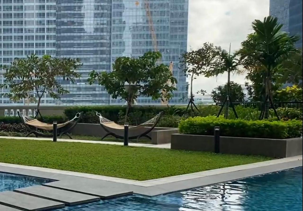 1 Bedroom Condo Uptown Parksuites Bgc, High Floor, Morning Sun Manila Esterno foto
