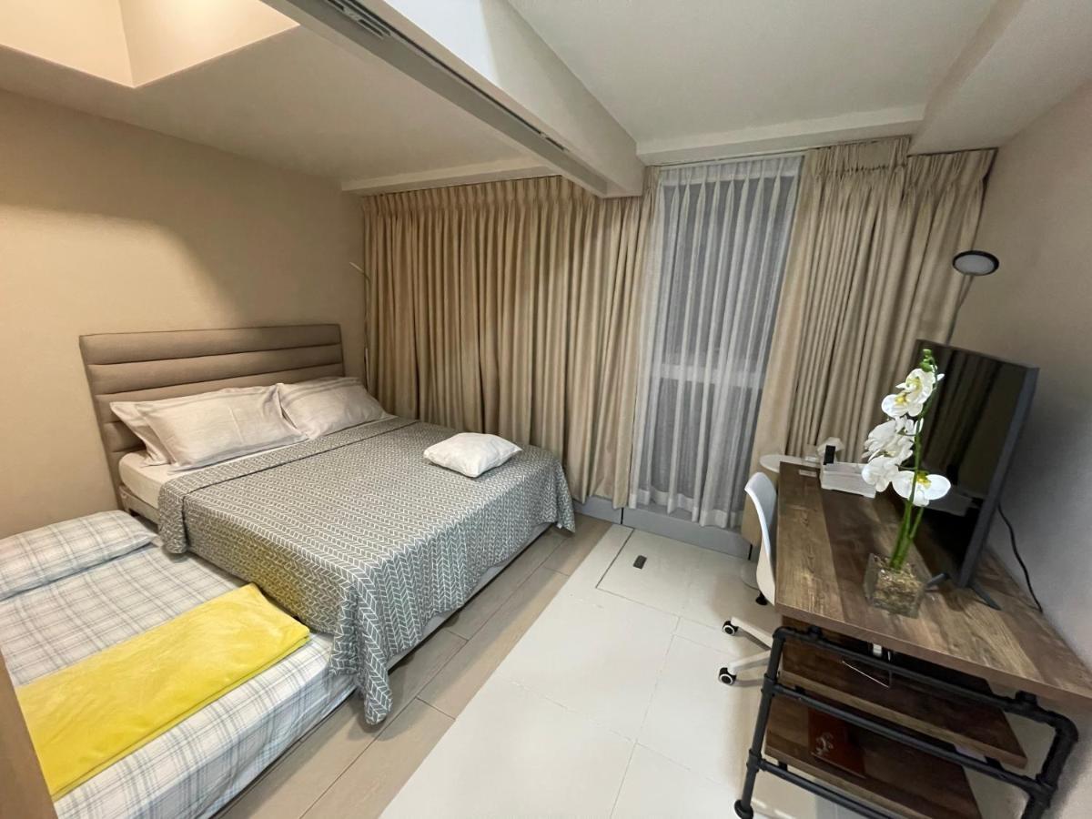 1 Bedroom Condo Uptown Parksuites Bgc, High Floor, Morning Sun Manila Esterno foto